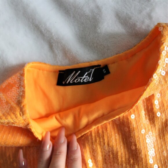 Motel Orange Sequin Cropped Tee (S) - Picture 2 of 4